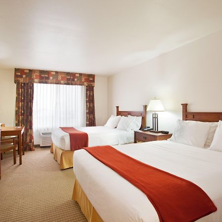 Holiday Inn Express Hotel & Suites Mattoon By Ihg Quarto foto