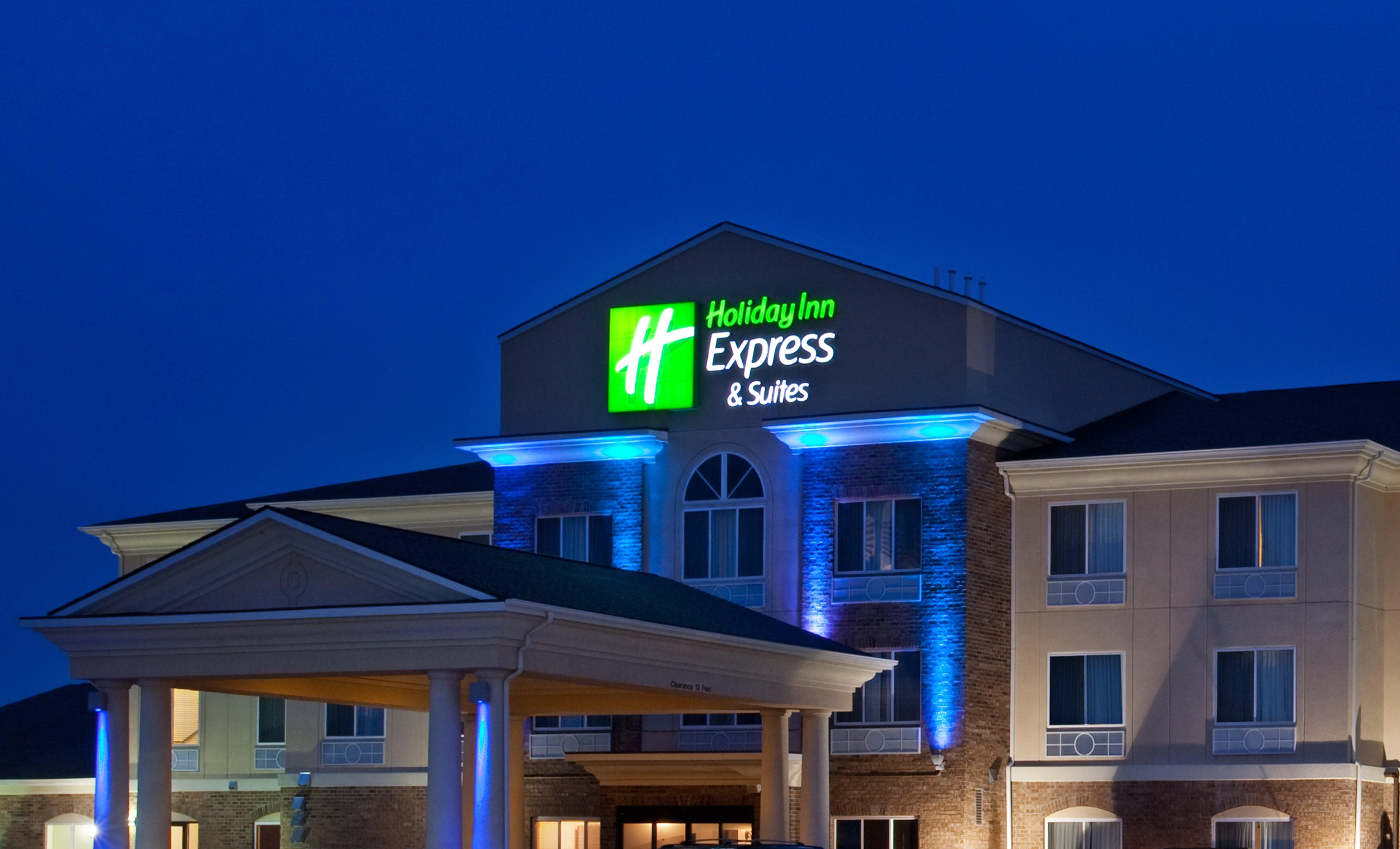 Holiday Inn Express Hotel & Suites Mattoon By Ihg Exterior foto